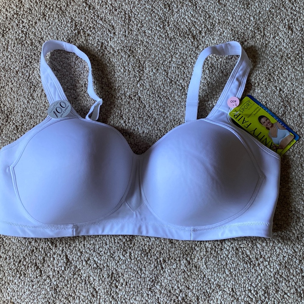 NWT Vanity Fair Bra